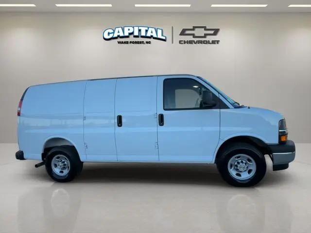 2025 Chevrolet Express Cargo Van RWD 2500 Regular Wheelbase WT