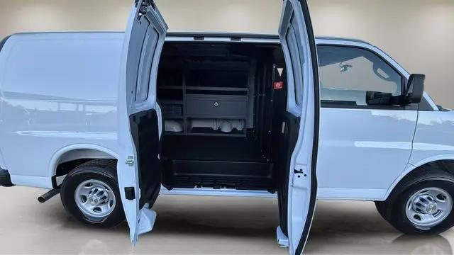 2025 Chevrolet Express Cargo Van RWD 2500 Regular Wheelbase WT