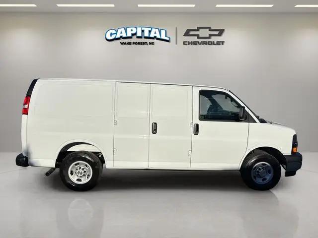 2025 Chevrolet Express Cargo Van RWD 2500 Regular Wheelbase WT