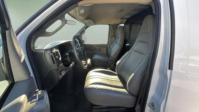 2025 Chevrolet Express Cargo Van RWD 2500 Regular Wheelbase WT