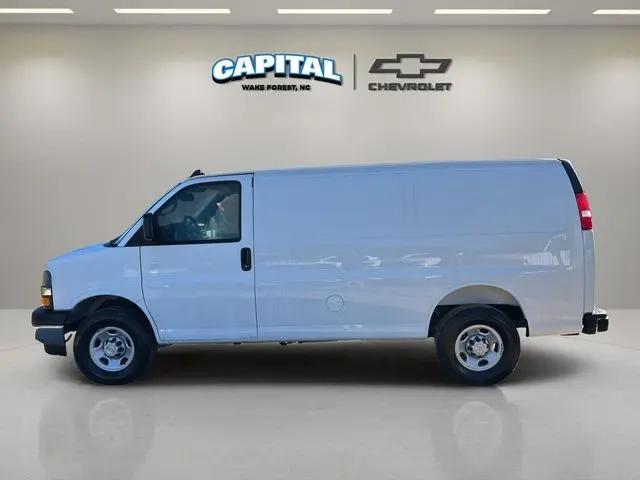 2025 Chevrolet Express Cargo Van RWD 2500 Regular Wheelbase WT