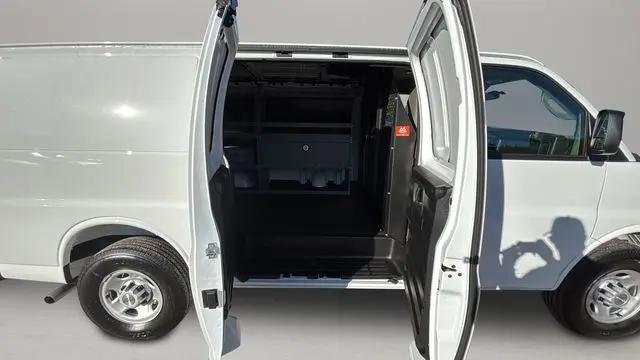 2025 Chevrolet Express Cargo Van RWD 2500 Regular Wheelbase WT