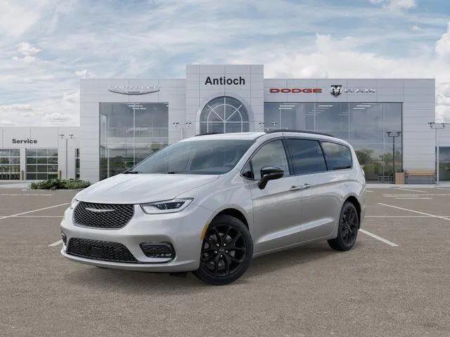 2026 Chrysler Pacifica Select AWD for sale in Antioch, IL