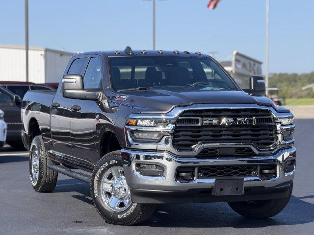 2026 Ram 2500 Tradesman Crew Cab 4x4 64 Box