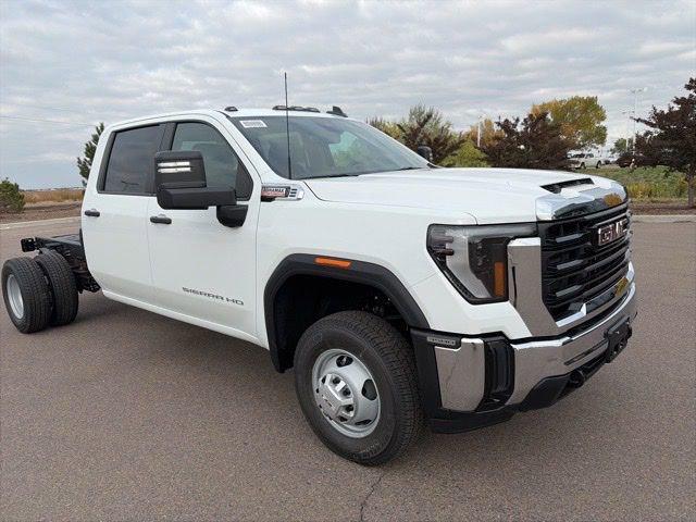 2026 GMC Sierra 3500HD CC Pro