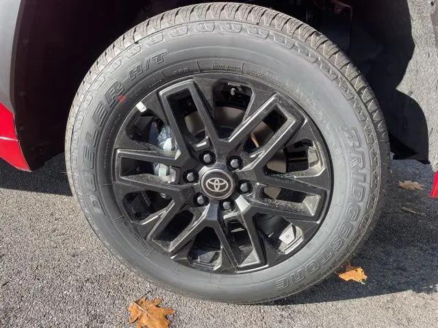 2026 Toyota Tundra SR5 CrewMax 5.5' Bed