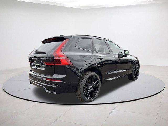 2026 Volvo XC60 B5 Ultra Black Edition