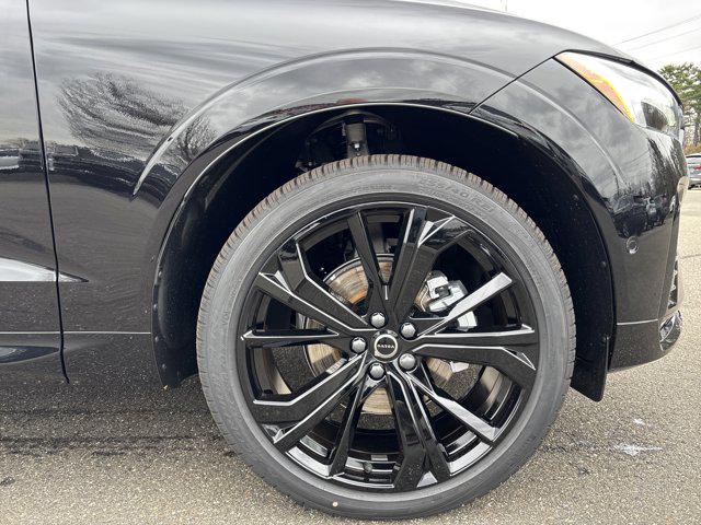 2026 Volvo XC60 B5 Ultra Black Edition