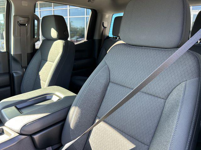 2026 Chevrolet Silverado 1500 4WD Crew Cab Short Bed Custom Trail Boss