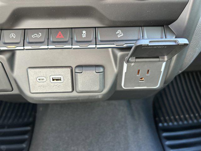 2026 Chevrolet Silverado 1500 4WD Crew Cab Short Bed Custom Trail Boss