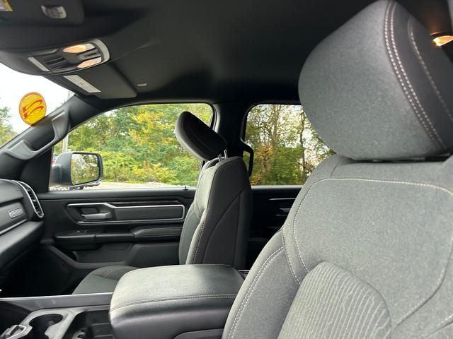 2022 Ram 1500 Big Horn Crew Cab 4x4 5'7" Box