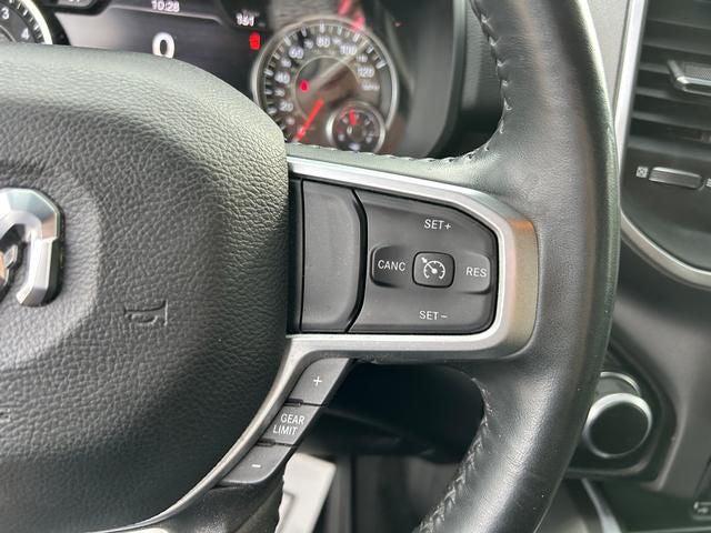 2022 Ram 1500 Big Horn Crew Cab 4x4 5'7" Box