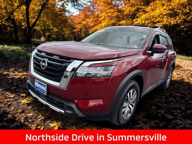 2023 Nissan Pathfinder SL 4WD