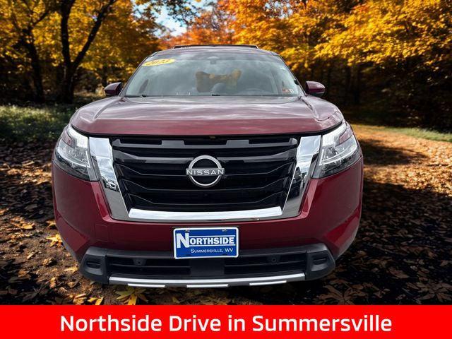 2023 Nissan Pathfinder SL 4WD