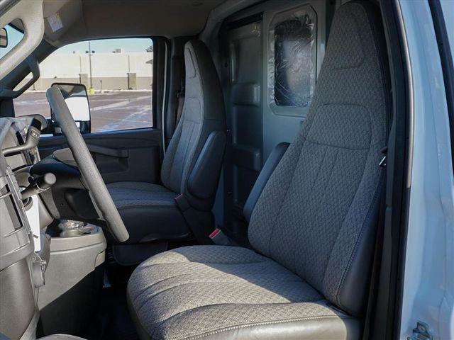 2025 Chevrolet Express Cutaway Work Van