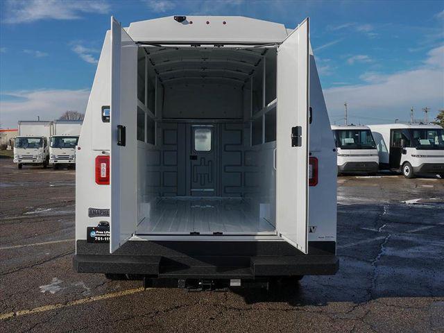 2025 Chevrolet Express Cutaway Work Van