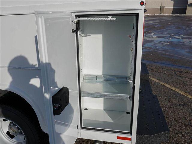 2025 Chevrolet Express Cutaway Work Van