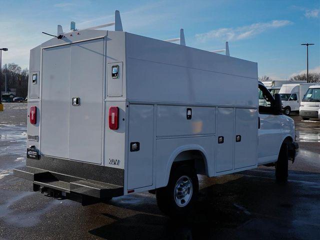 2025 Chevrolet Express Cutaway Work Van