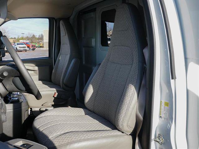 2025 Chevrolet Express Cutaway Work Van