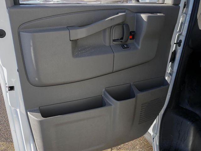 2025 Chevrolet Express Cutaway Work Van