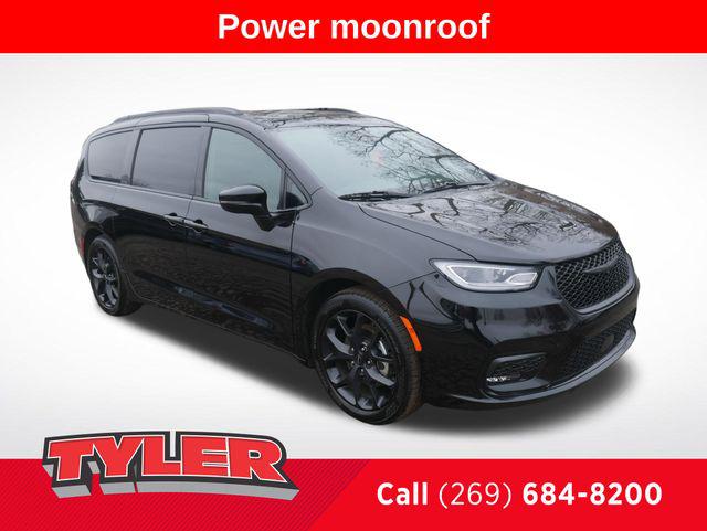2025 Chrysler Pacifica Limited for sale in Niles, MI