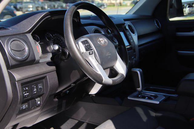 2016 Toyota Tundra SR5 5.7L V8