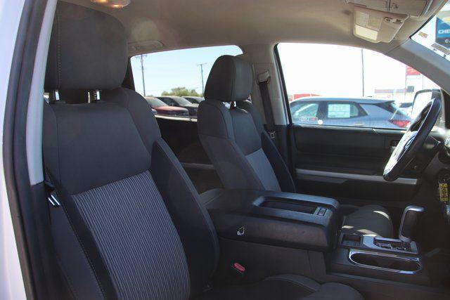 2016 Toyota Tundra SR5 5.7L V8