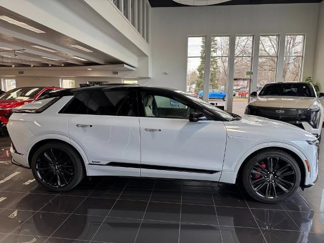 2026 Cadillac iQ V-Series w/1SM