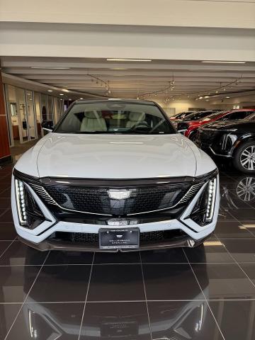 2026 Cadillac iQ V-Series w/1SM