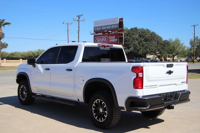 2025 Chevrolet Silverado 1500 4WD Crew Cab Short Bed ZR2