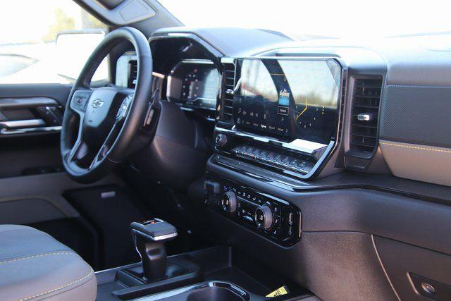 2025 Chevrolet Silverado 1500 4WD Crew Cab Short Bed ZR2