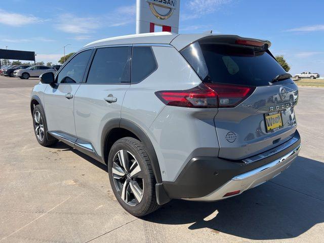 2023 Nissan Rogue Platinum FWD