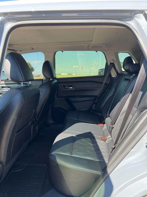 2023 Nissan Rogue Platinum FWD