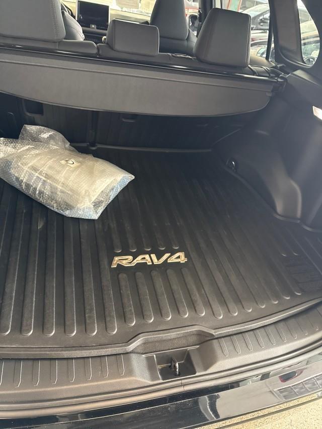 2023 Toyota RAV4 Prime SE [5]