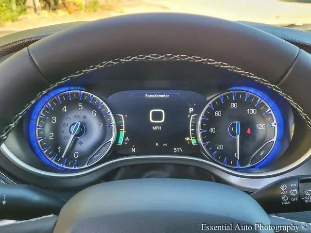 2026 Chrysler Pacifica Select AWD