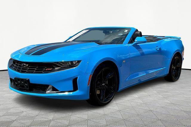 2022 Chevrolet Camaro RWD Convertible 2LT