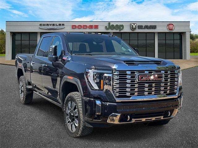 2024 GMC Sierra 3500HD 4WD Crew Cab Standard Bed Denali 2024 GMC Sierra 3500HD 4WD Crew Cab Standard Bed Denali