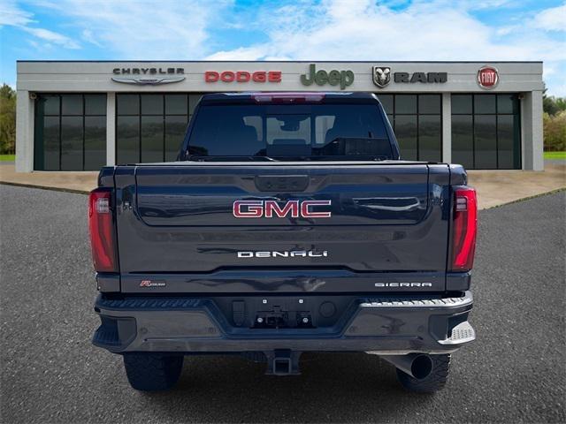 2024 GMC Sierra 3500HD 4WD Crew Cab Standard Bed Denali 2024 GMC Sierra 3500HD 4WD Crew Cab Standard Bed Denali