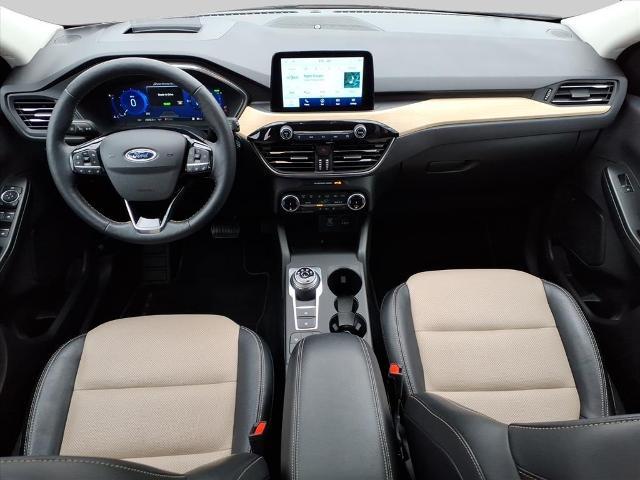 2022 Ford Escape Titanium Hybrid
