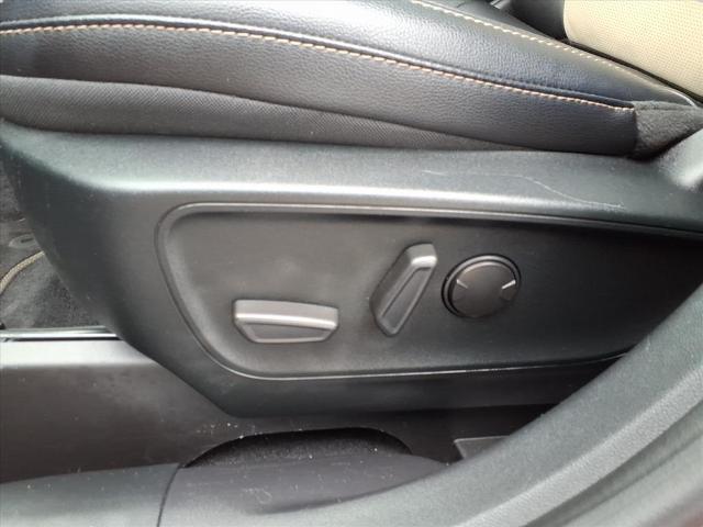 2022 Ford Escape Titanium Hybrid