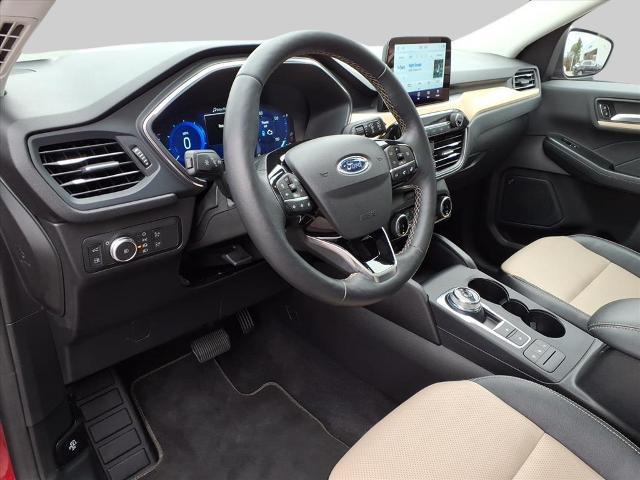 2022 Ford Escape Titanium Hybrid