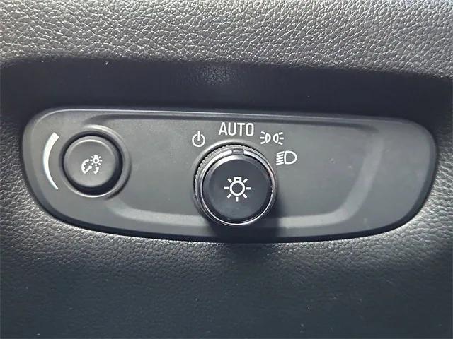 2022 Chevrolet Traverse AWD LT Leather