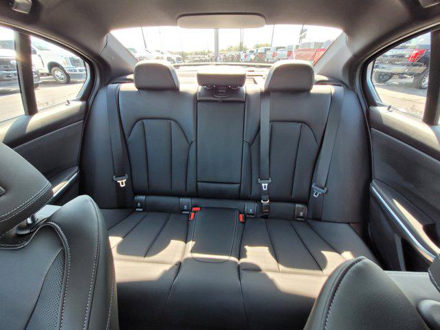 2024 BMW 3 Series 330i xDrive Sedan