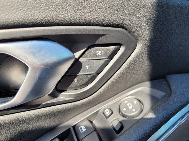 2024 BMW 3 Series 330i xDrive Sedan