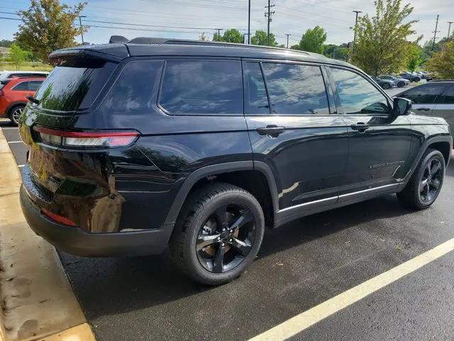 2023 Jeep Grand Cherokee L Limited 4x2