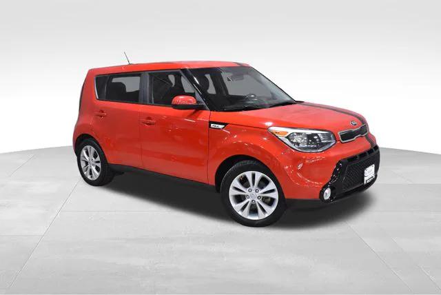 2016 Kia Soul + 2016 Kia Soul +