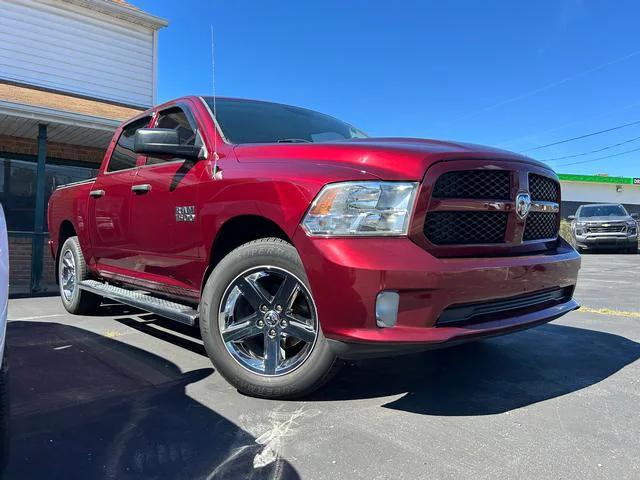 2017 RAM 1500 Express Crew Cab 4x4 57 Box 2017 RAM 1500 Express Crew Cab 4x4 57 Box