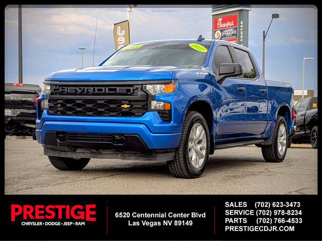 2022 Chevrolet Silverado 1500 4WD Crew Cab Short Bed Custom