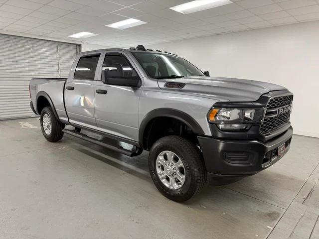 2024 RAM 2500 Tradesman Crew Cab 4x4 64 Box