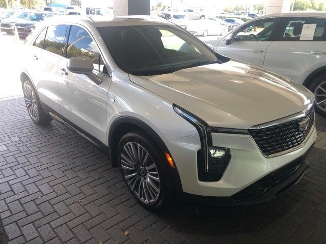 2024 Cadillac XT4 FWD Premium Luxury